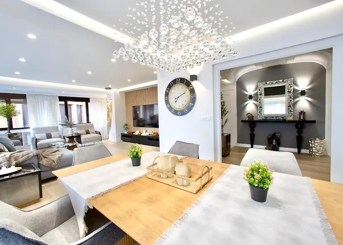 Daire Cathedral Boutique By Collection Lugo