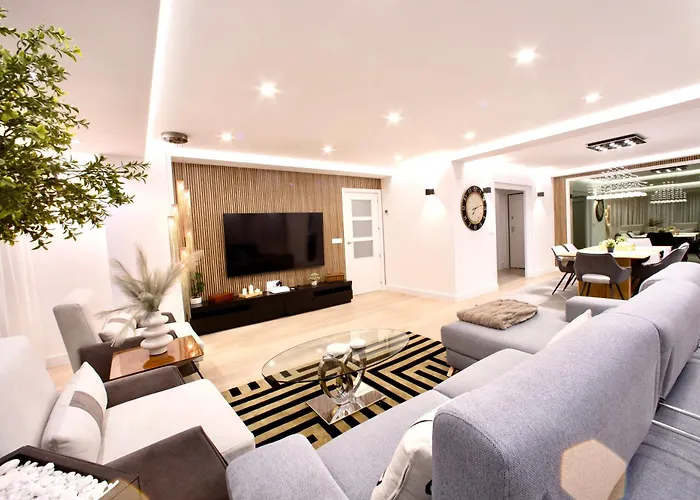 Cathedral Boutique By Collection * Lugo